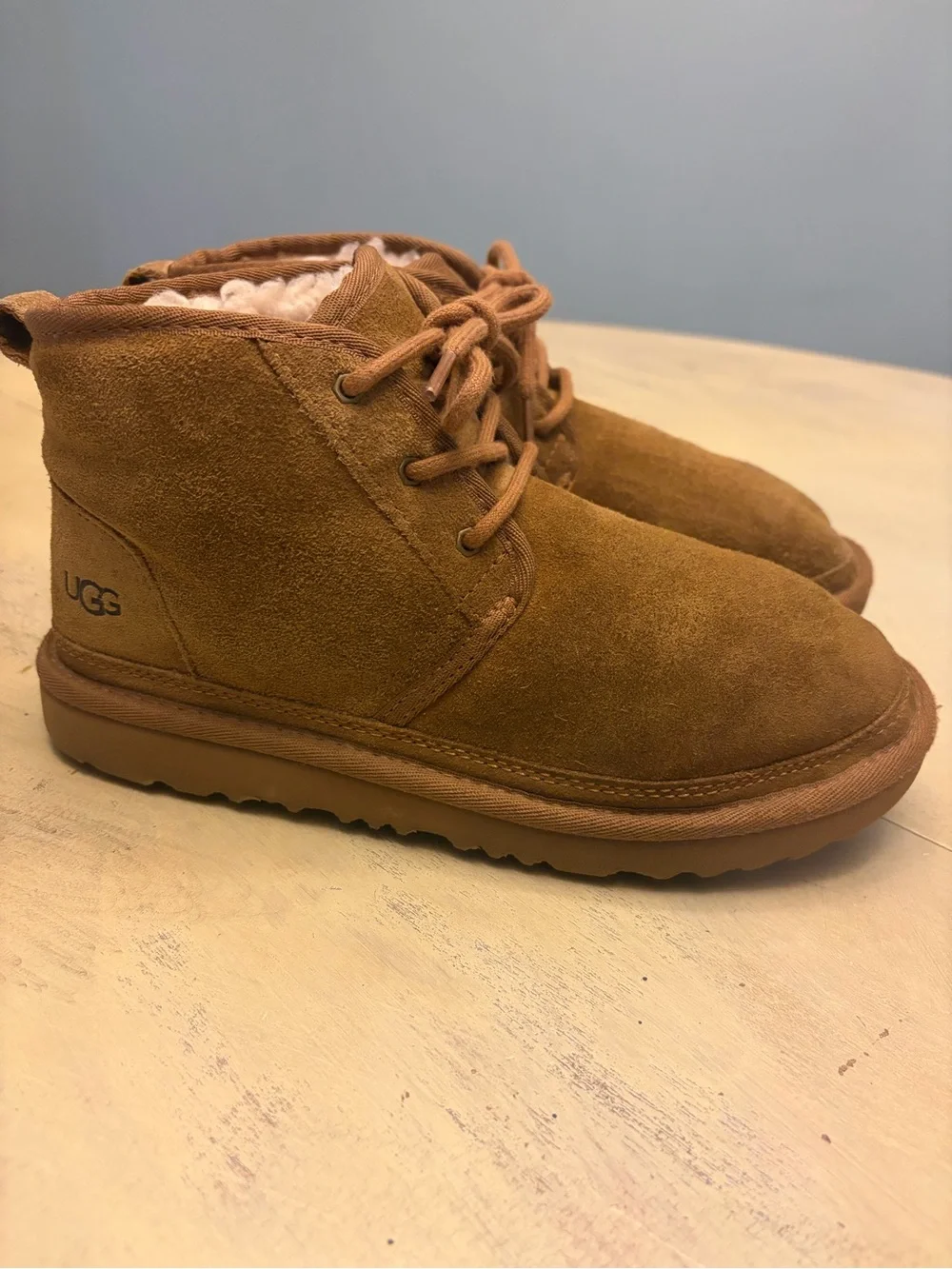 Big Kids UGG Neumel II Ankle Boots - Chestnut Suede, Size 5 US 1017320K
